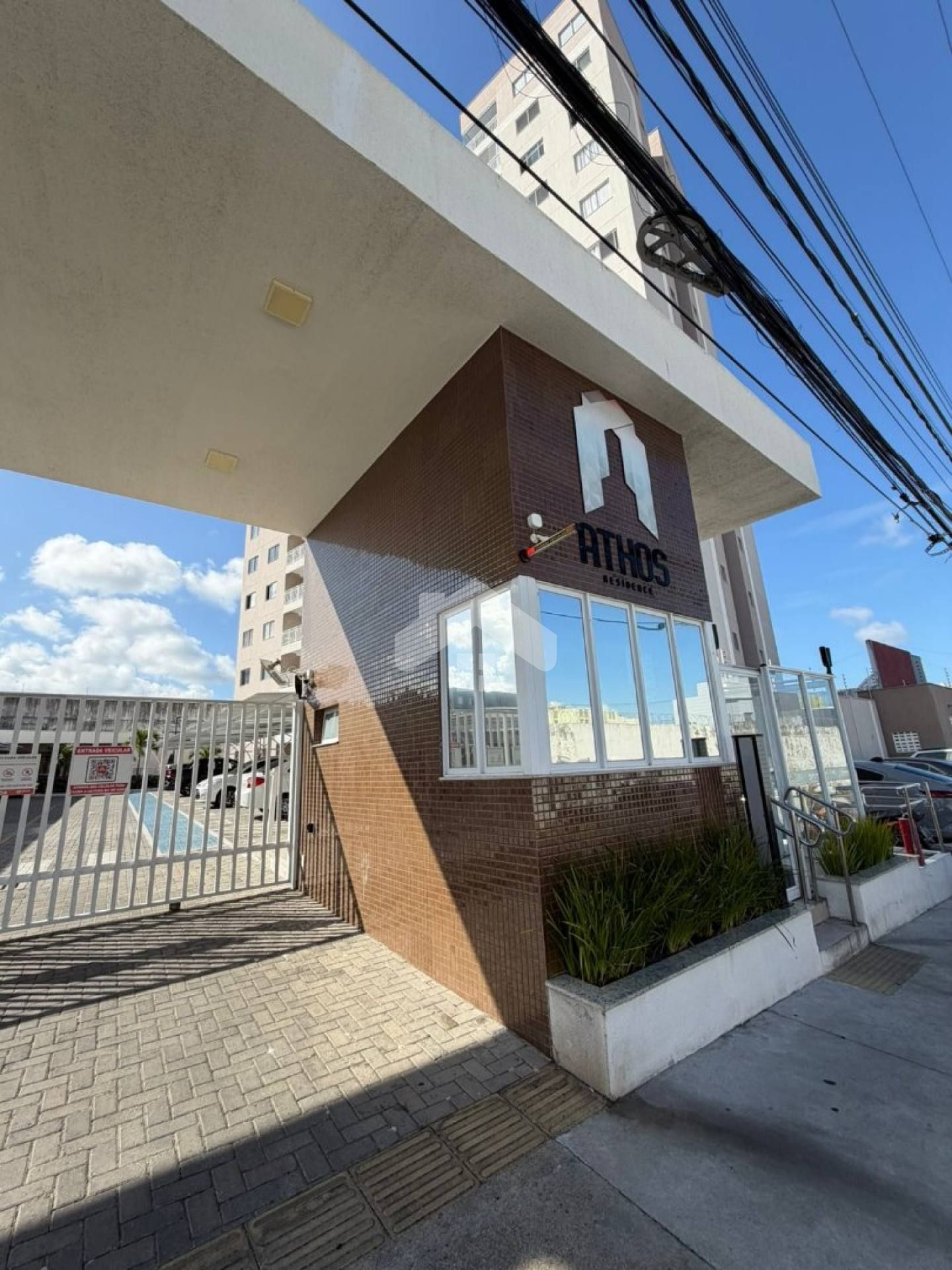 Apartamento no Athos, 2/4, 1 suíte, 1 vaga (Condomínio incluso) - Ponto Novo