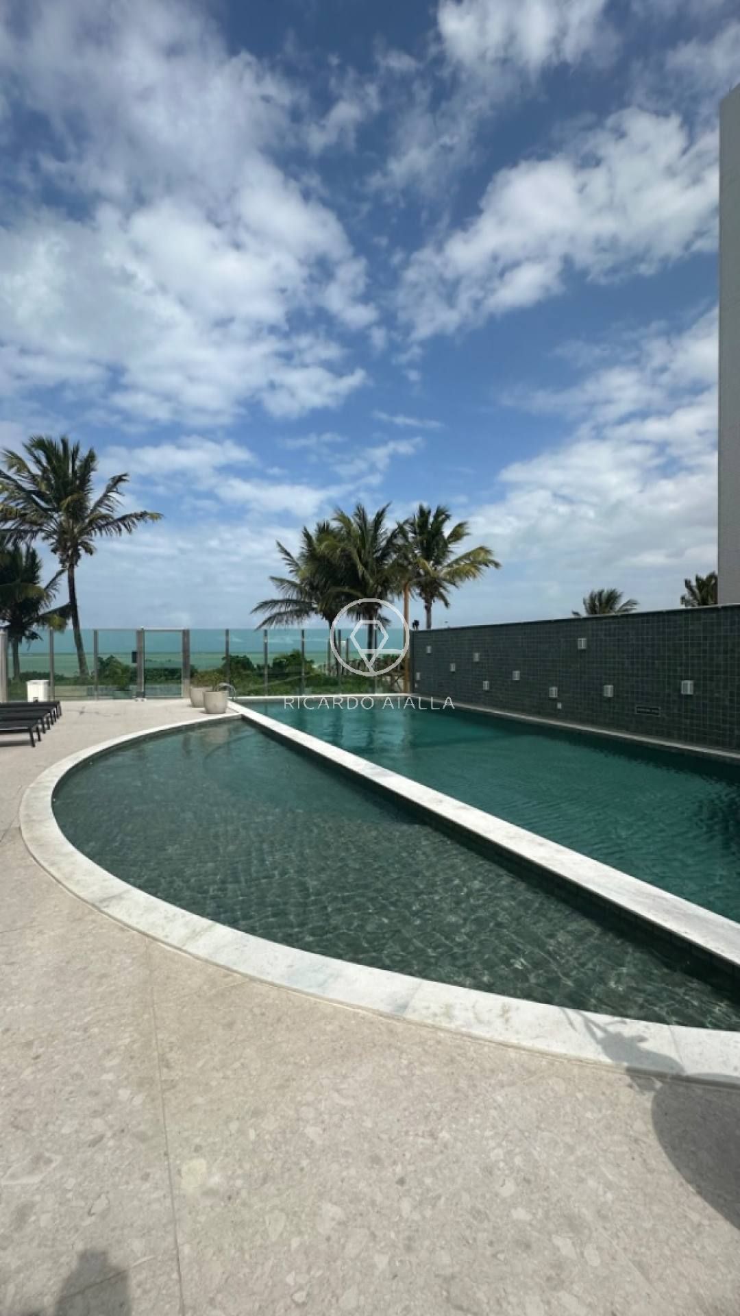 Apartamento - Pé na areia - Ponta de Campina