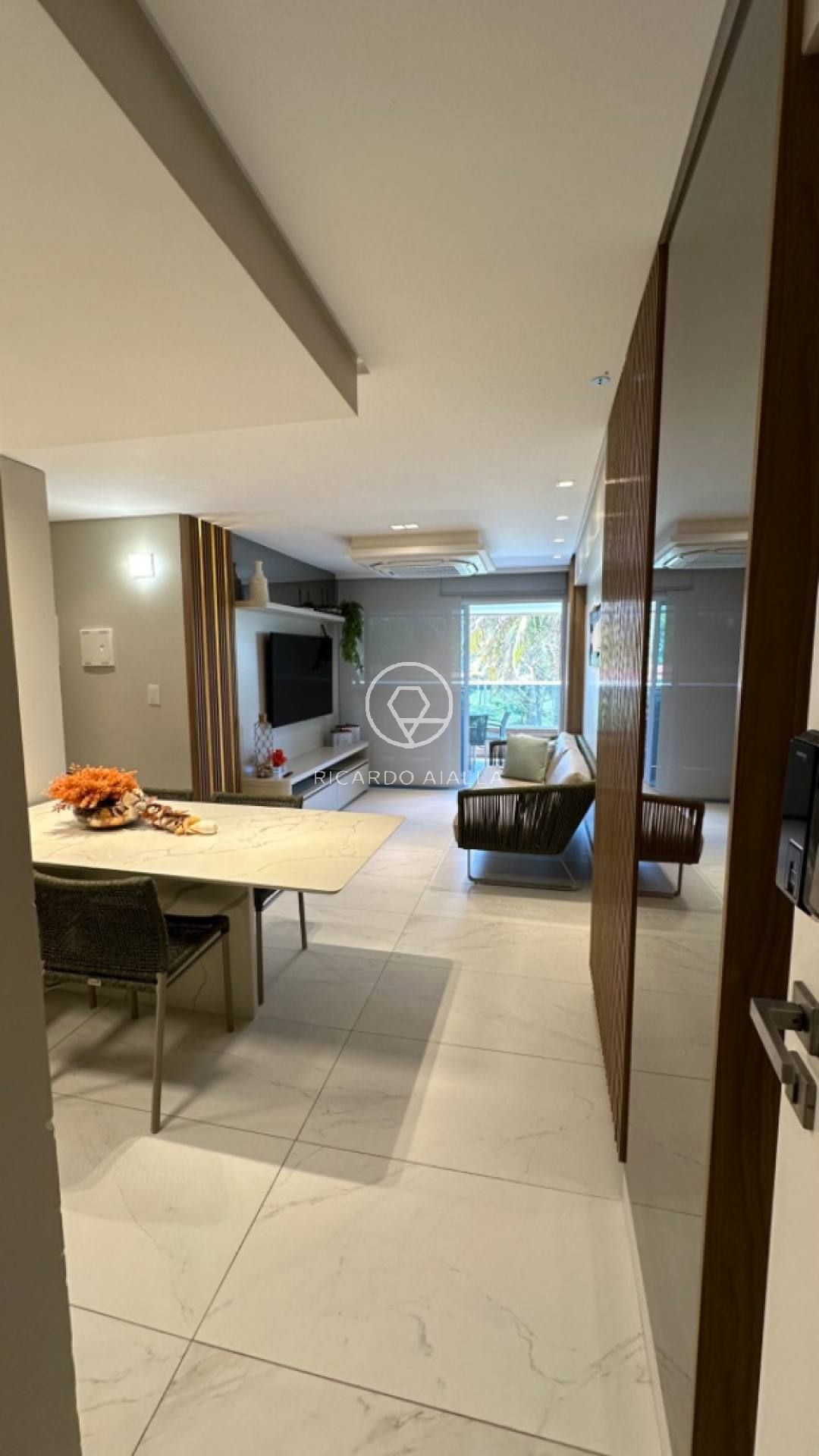 Apartamento - Pé na areia - Ponta de Campina