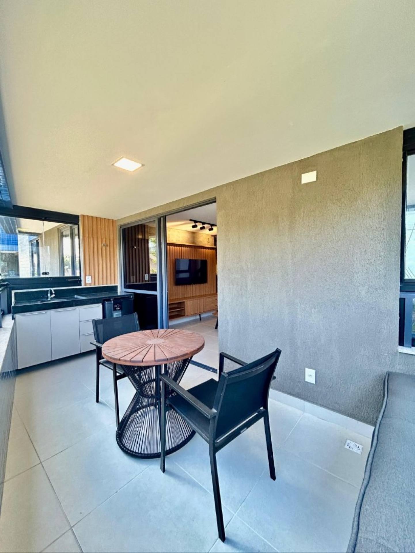 Apartamento Porteira Fechada - Pé na areia na praia Formosa no Bairro Monte Castelo (camboinha)/ Cabedelo