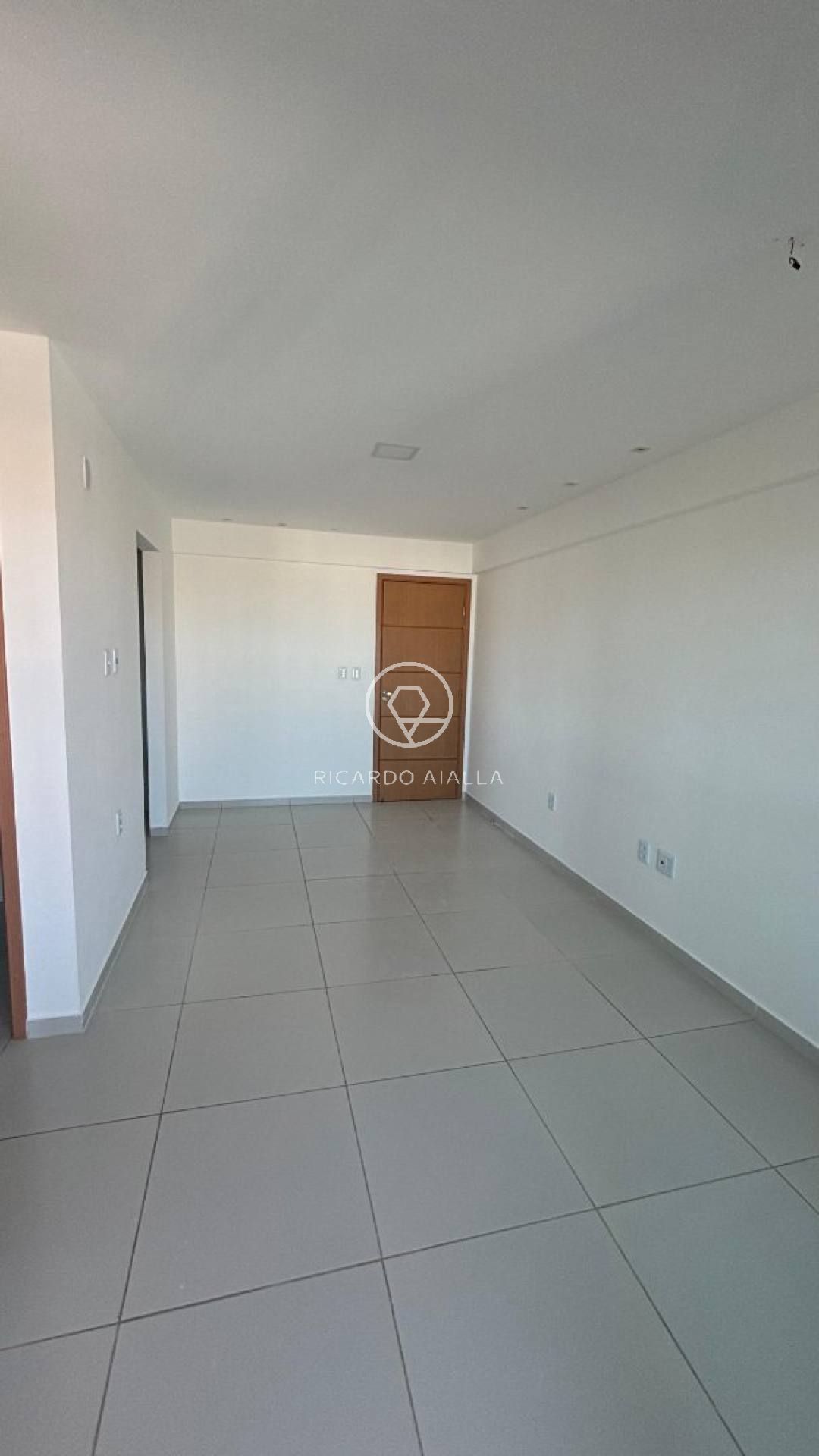 Apartamento no Bessa - próximo à Praça do Caju