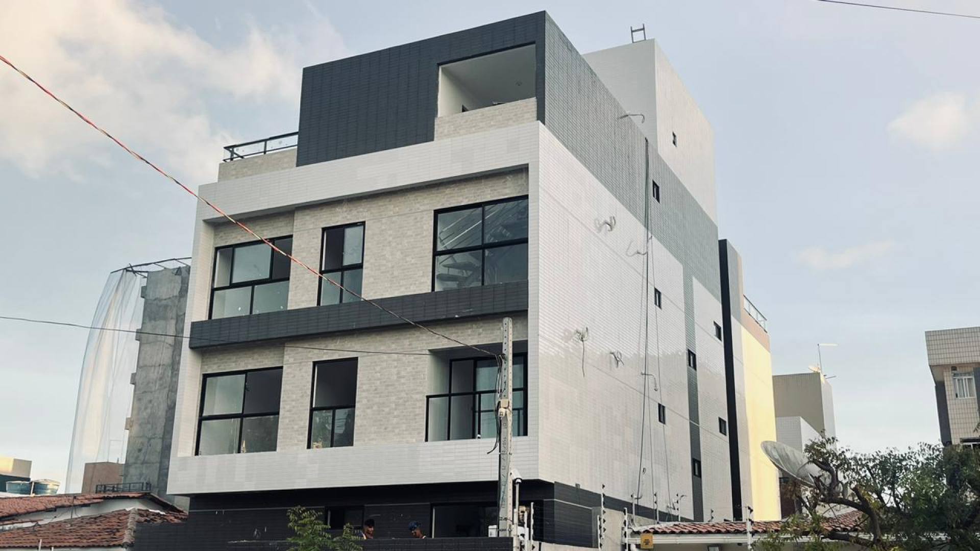 Apartamento térreo a 200 metros da praia do Bessa