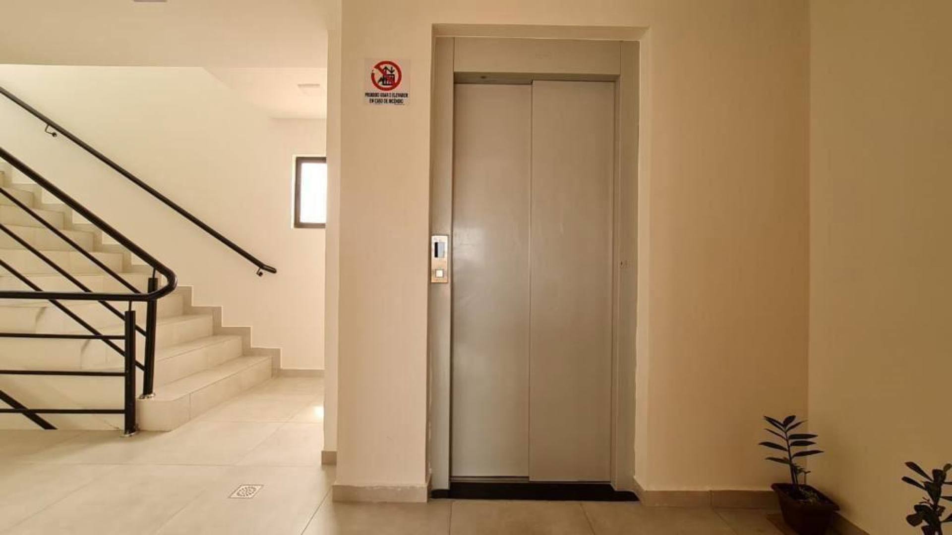 Apto térreo 02 quartos em Tambauzinho
