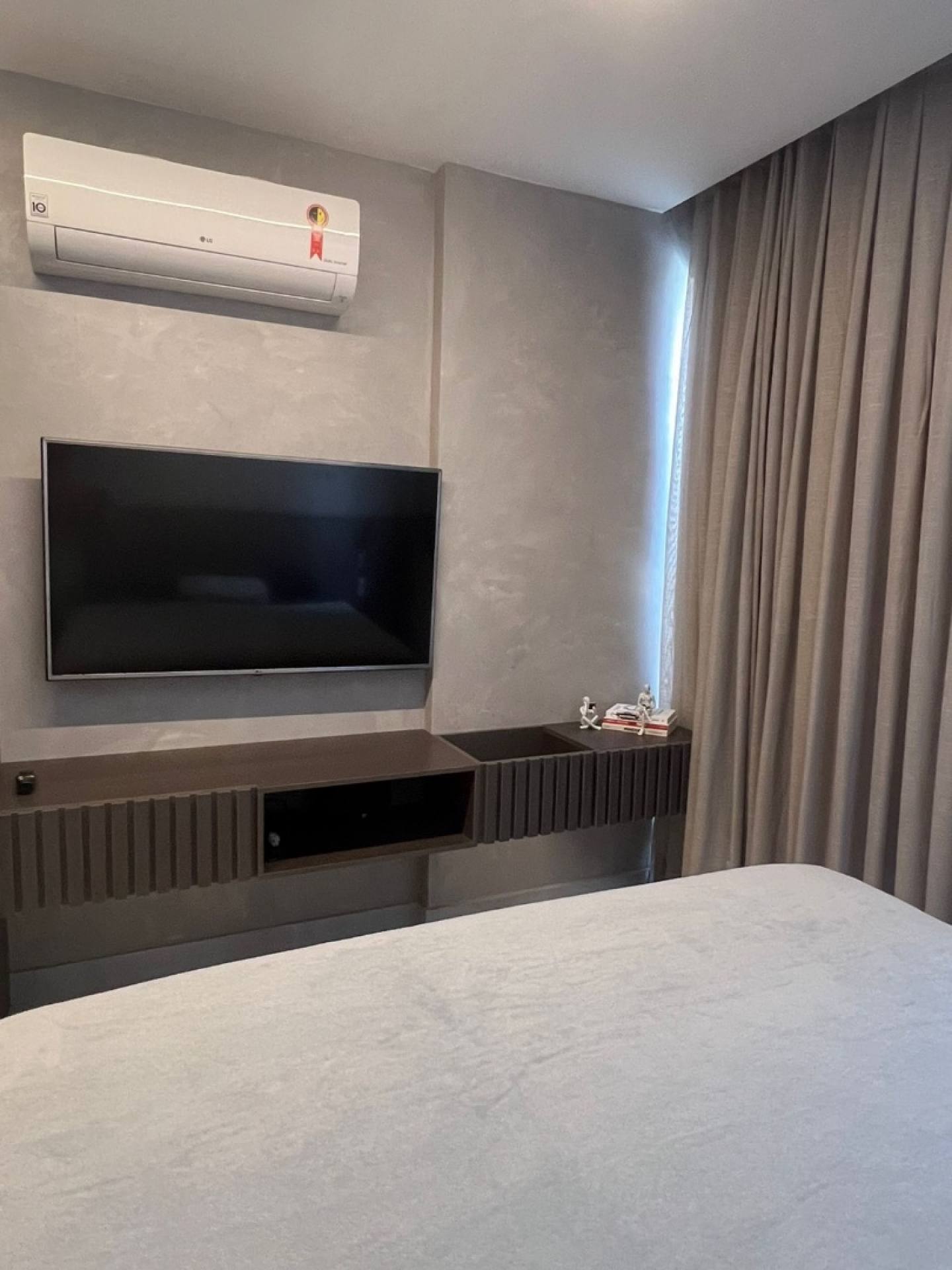 Flat Mobiliado a 100m da praia de intermares