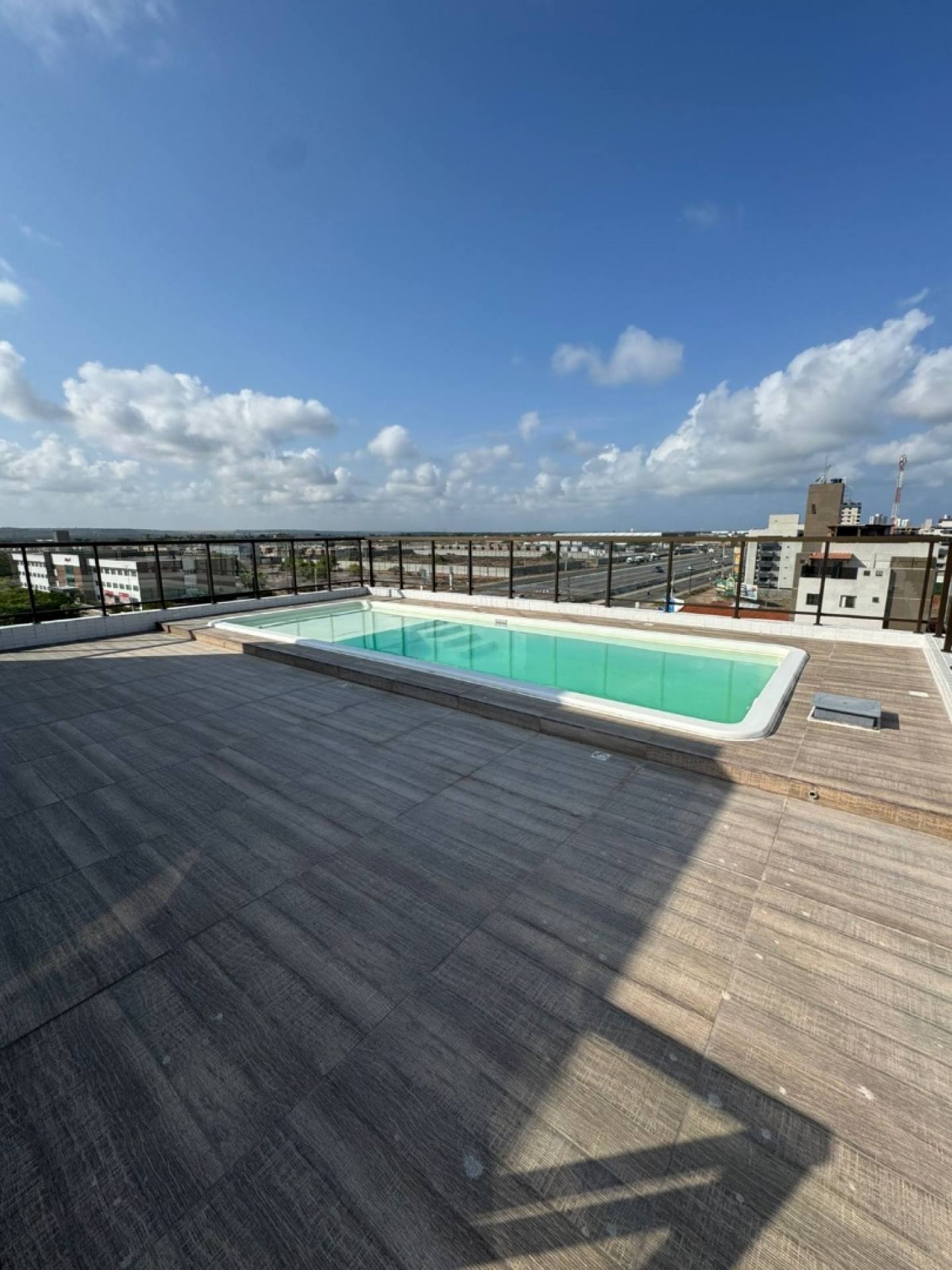 2 quartos 1 suíte 700m da Praia de Intermares