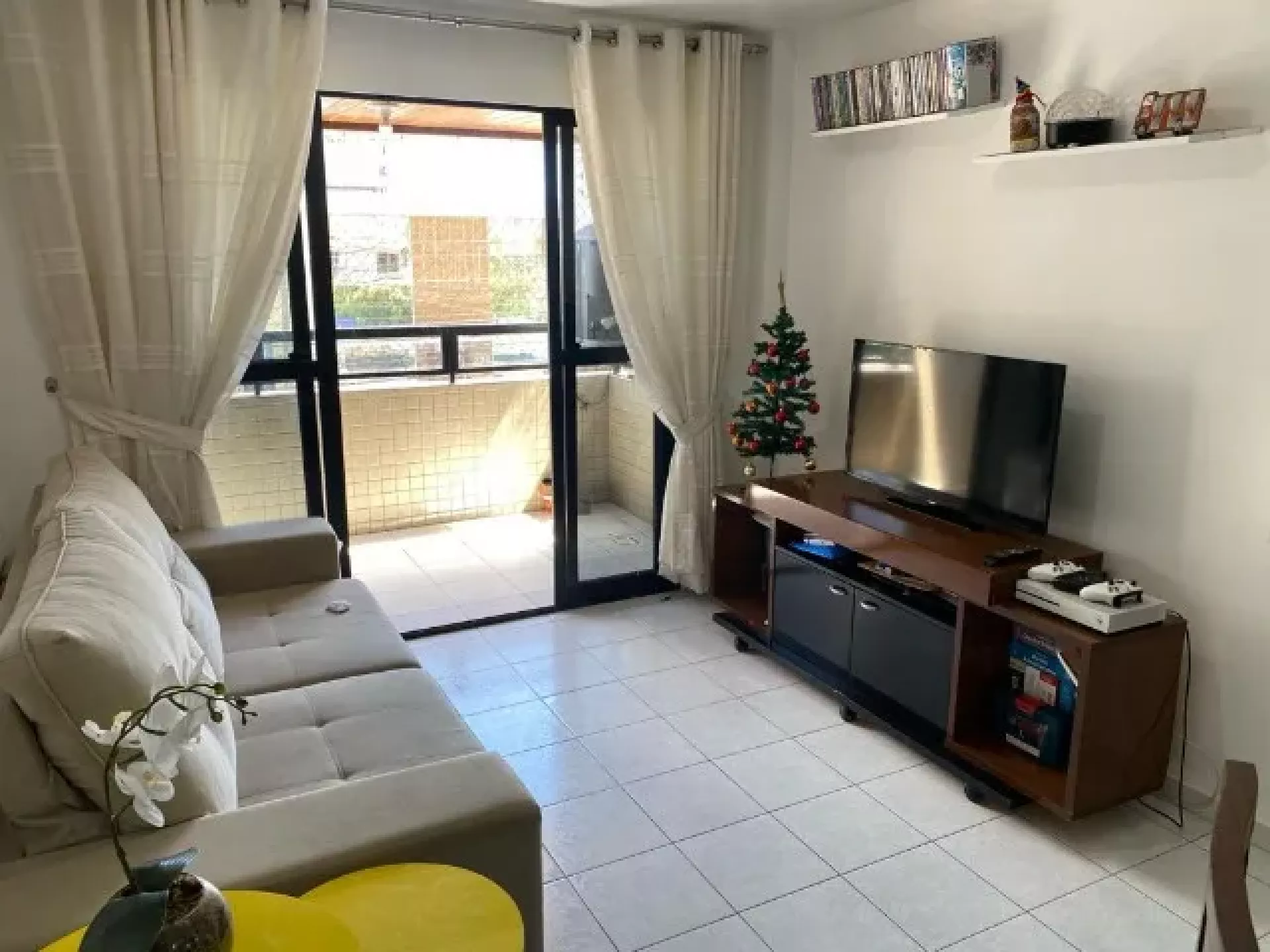 Apartamento com 3 Dormitórios,  3 Suites,  2 Vagas e com 120M² em Manaíra por R$ 550.000