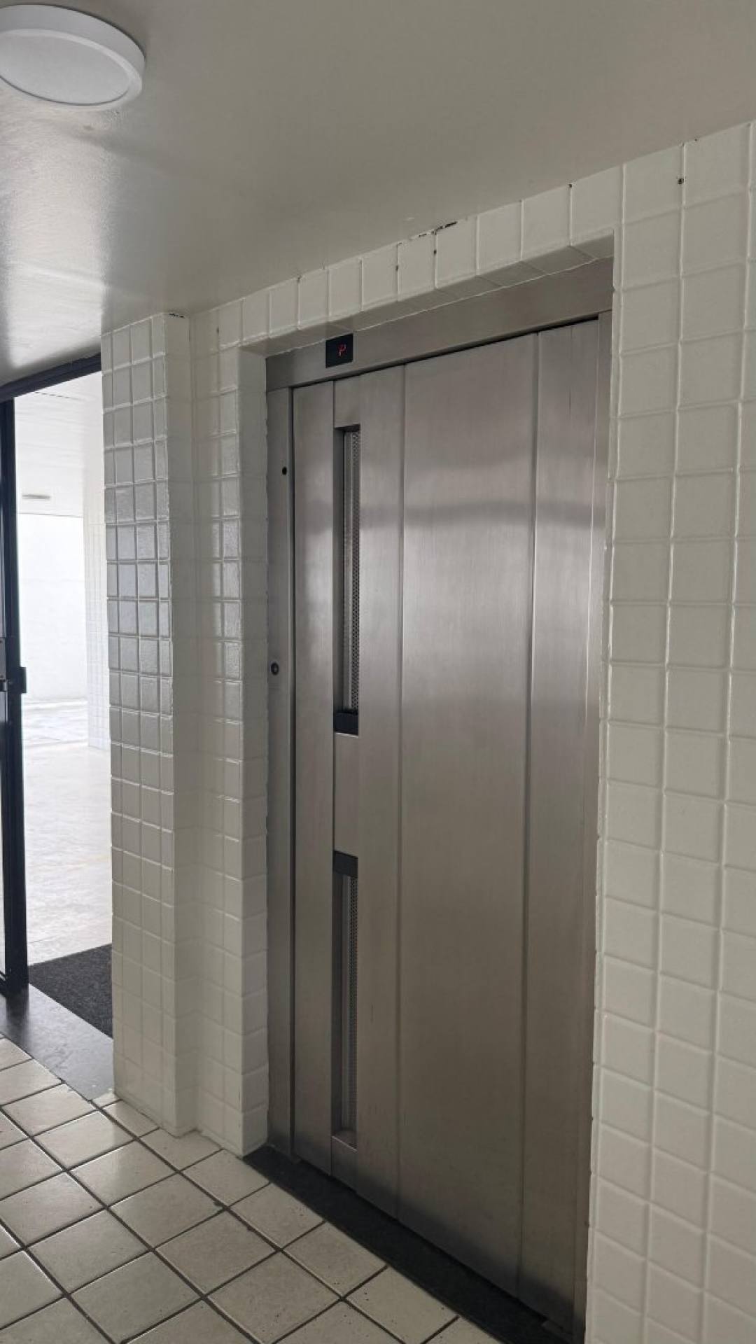 Apartamento com 4 quartos no Cabo Branco - João Pessoa/PB