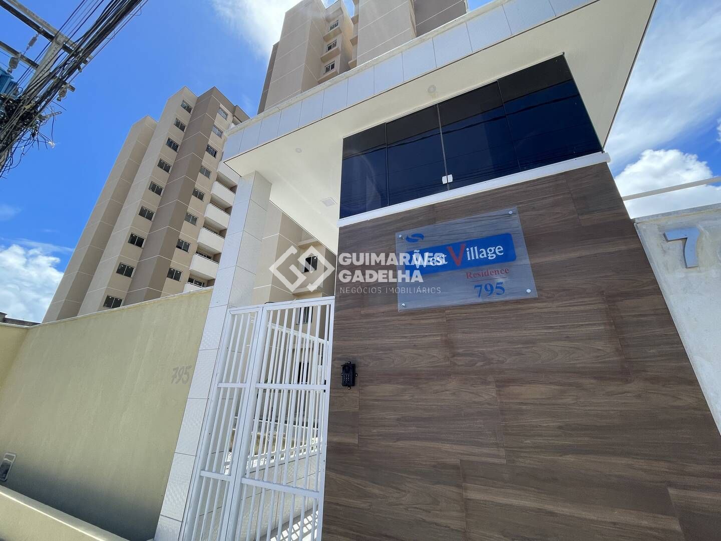 Apartamento no primeiro andar para Alugar com 2 quartos 1 suítes no bairro Cristo Redentor em Fortaleza