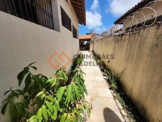 Casa para Venda com 5 quartos no Papicu - Fortaleza - CE