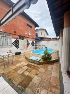 Casa Para Vender com 3 quartos 3 suítes no bairro Cambeba em Fortaleza