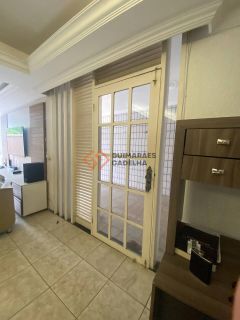 Casa Para Vender com 3 quartos 3 suítes no bairro Cambeba em Fortaleza