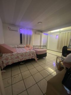 Casa Para Vender com 3 quartos 3 suítes no bairro Cambeba em Fortaleza