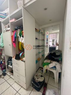 Casa Para Vender com 3 quartos 3 suítes no bairro Cambeba em Fortaleza