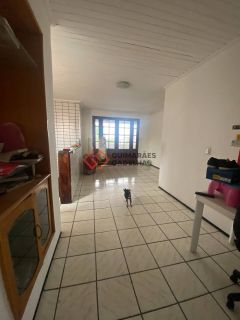 Casa Para Vender com 3 quartos 3 suítes no bairro Cambeba em Fortaleza