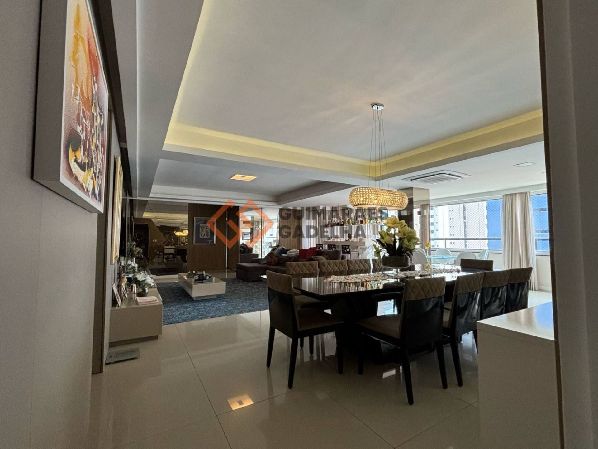 Apartamento Para Vender com 4 quartos 4 suítes no bairro Meireles em Fortaleza