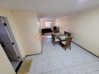 Excelente oportunidade! Casa ampla com 4 quartos (3 suítes) no José Walter.
