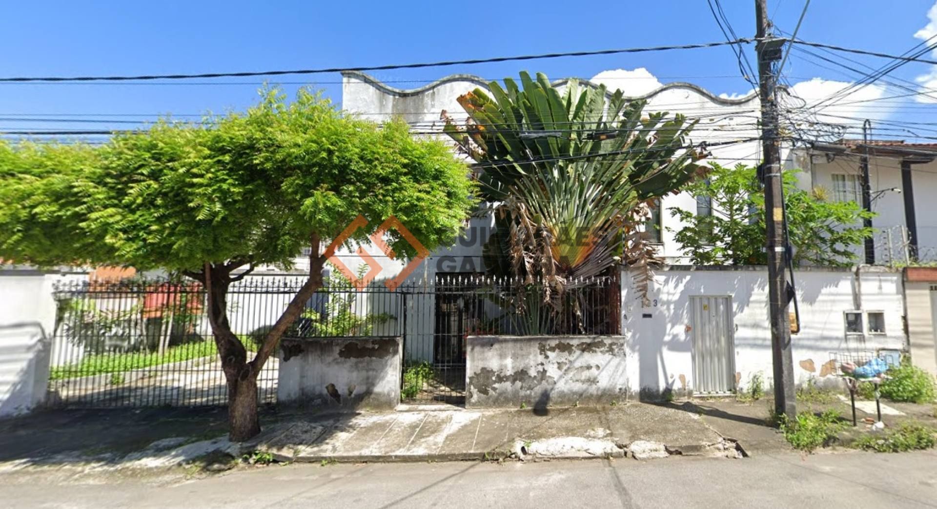 Casa Para Vender com 4 quartos 1 suítes no bairro Dionísio Torres em Fortaleza