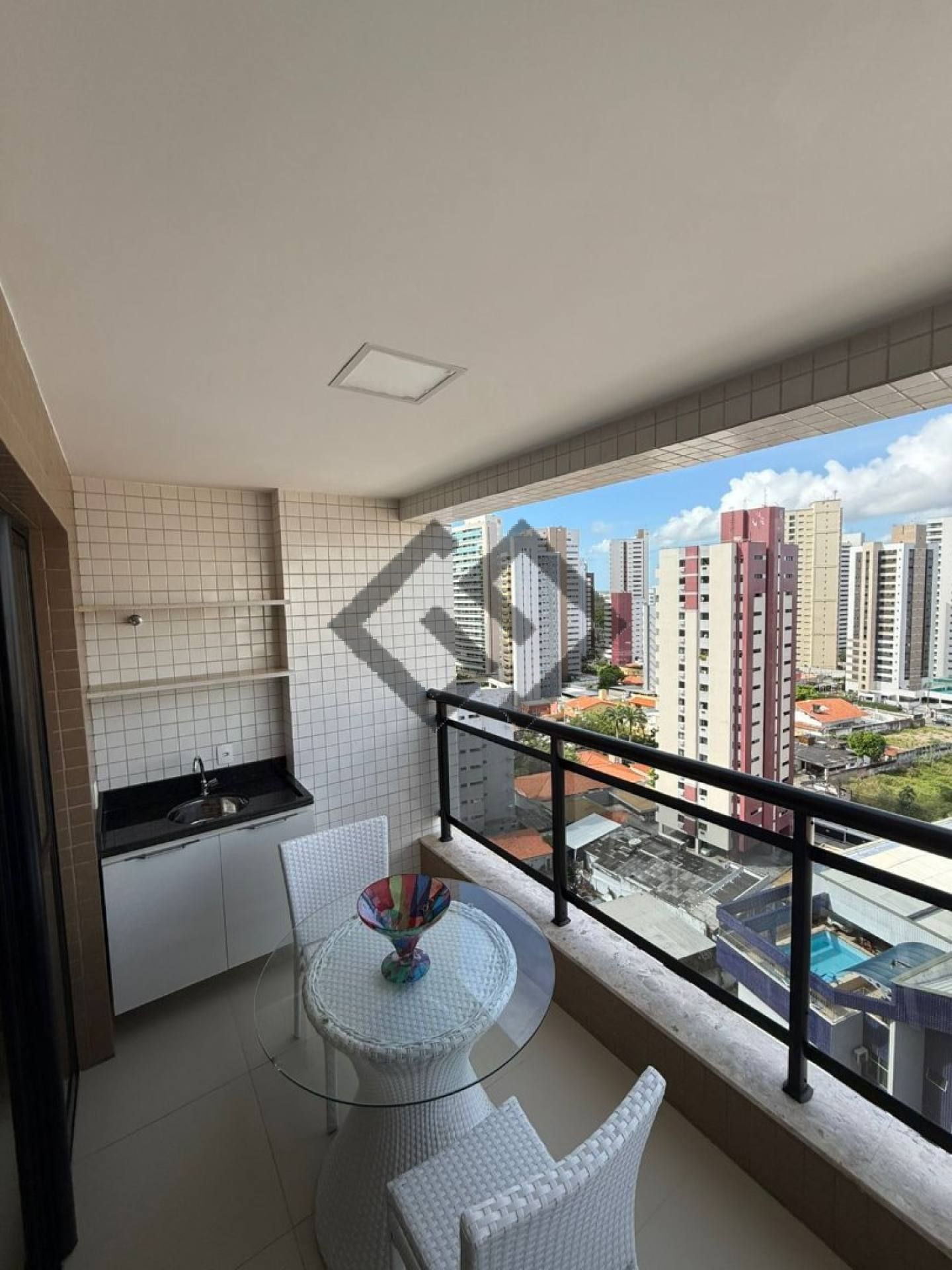 Apartamento Para Vender com 3 quartos 2 suítes no bairro Cocó em Fortaleza