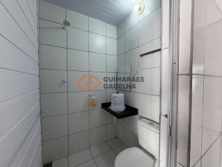 Casa Para Vender com 2 quartos 1 suítes no bairro Lagoa Redonda em Fortaleza