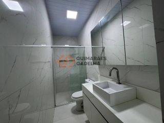 Casa Para Vender com 2 quartos 1 suítes no bairro Lagoa Redonda em Fortaleza