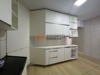 Casa Para Vender com 2 quartos 1 suítes no bairro Lagoa Redonda em Fortaleza