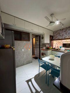 Casa em Condomínio Para Vender com 4 quartos 4 suítes no bairro Edson Queiroz em Fortaleza
