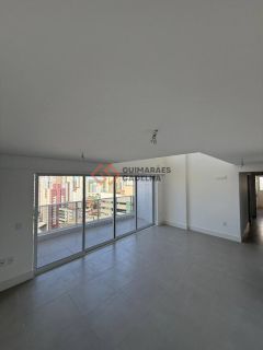 Apartamento Para Vender com 3 quartos 3 suítes no bairro Cocó em Fortaleza