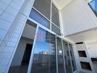 Apartamento Para Vender com 3 quartos 3 suítes no bairro Cocó em Fortaleza