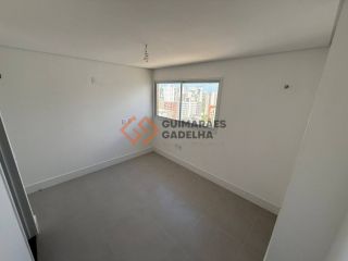 Apartamento Para Vender com 3 quartos 3 suítes no bairro Cocó em Fortaleza