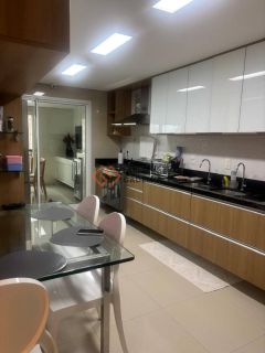 Apartamento no condomínio Campobelo - Cocó em Fortaleza