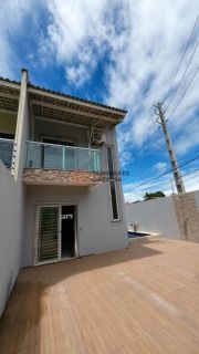 Oportunidade no Eusébio! Casa Duplex com Piscina por R$ 270 mil!