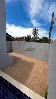 Oportunidade no Eusébio! Casa Duplex com Piscina por R$ 270 mil!