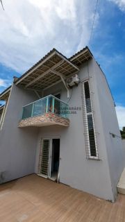 Oportunidade no Eusébio! Casa Duplex com Piscina por R$ 270 mil!