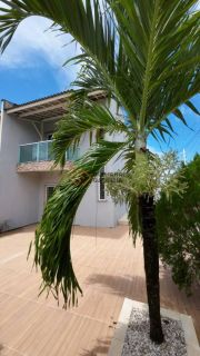 Oportunidade no Eusébio! Casa Duplex com Piscina por R$ 270 mil!