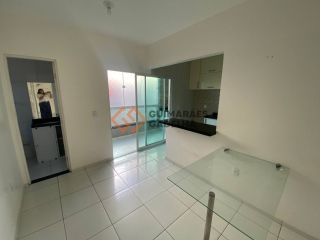 Apartamento Para Vender com 3 quartos 1 suítes no bairro Pajuçara em Maracanaú