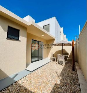 Casa Para Vender com 3 quartos 3 suítes no bairro Coité em Eusébio