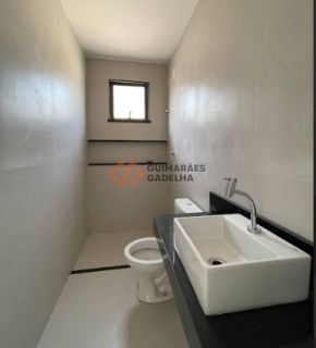 Casa Para Vender com 3 quartos 3 suítes no bairro Coité em Eusébio