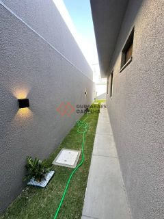 Casa Para Vender com 3 quartos 3 suítes no bairro Guaribas em Eusébio