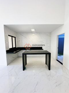 Casa Para Vender com 3 quartos 3 suítes no bairro Guaribas em Eusébio