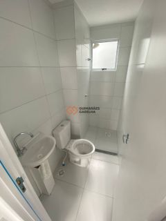 Apartamento Para Alugar com 2 quartos 1 suítes no bairro Pires Facanha em Eusébio