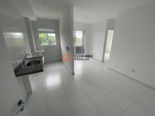 Apartamento Para Alugar com 2 quartos 1 suítes no bairro Pires Facanha em Eusébio