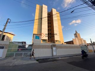 Apartamento Para Alugar com 3 quartos 1 suítes no bairro Damas em Fortaleza