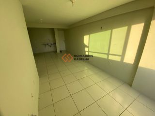 Apartamento Para Alugar com 3 quartos 1 suítes no bairro Damas em Fortaleza
