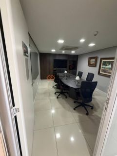 Sala Comercial Para Vender no bairro Cocó em Fortaleza