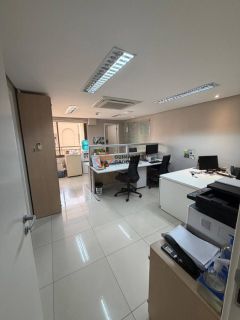 Sala Comercial Para Vender no bairro Cocó em Fortaleza