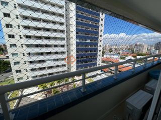 Apartamento Para Alugar com 2 quartos 1 suítes no bairro Papicu em Fortaleza