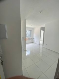 Apartamento Para Alugar com 2 quartos no bairro Pajuçara em Maracanaú