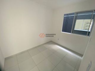 Apartamento Para Alugar com 2 quartos no bairro Pajuçara em Maracanaú