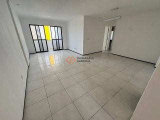 Apartamento Para Vender com 3 quartos 1 suítes no bairro Papicu em Fortaleza