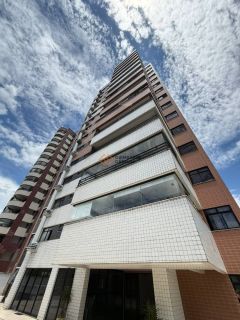 Apartamento Para Alugar com 4 quartos 3 suítes no bairro Guararapes em Fortaleza